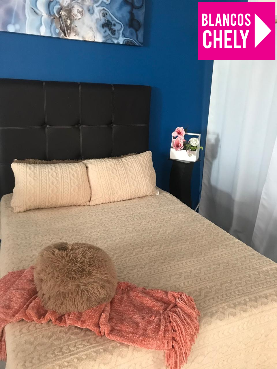 COMBO FRAZDA MATRIMONIAL Y PAR DE ALMOHADAS TRENZADO.