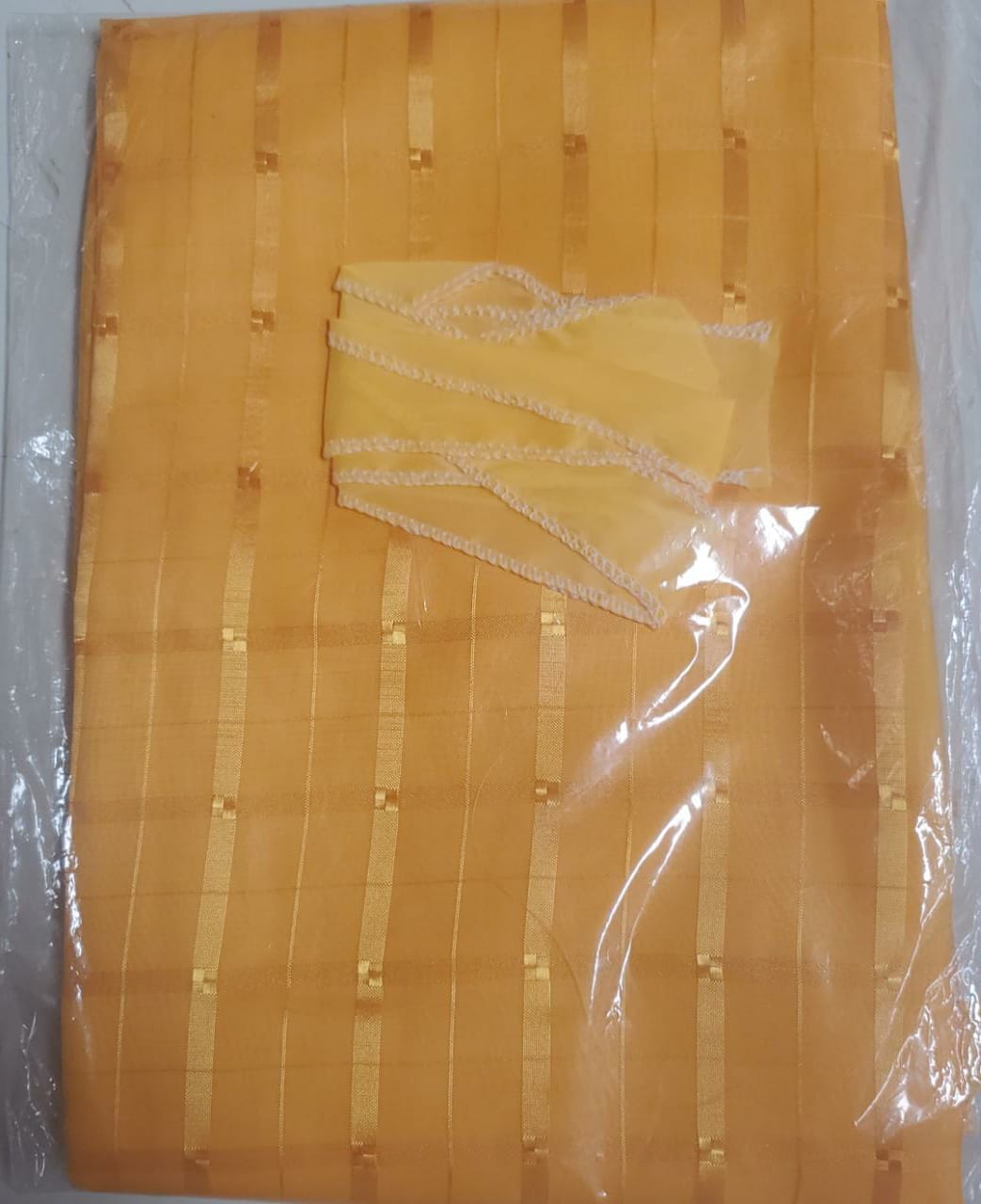 Cortina de panal  puerta